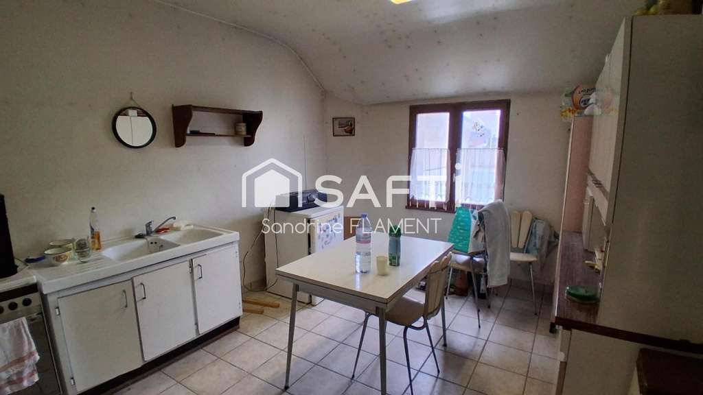 Local garage à vendre avec maison à Sinceny