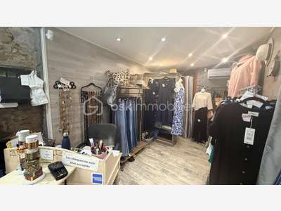 Droit au bail 25m² en centre Six Fours Les Plages
