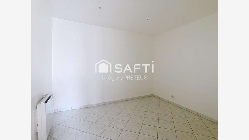 AV local 37m² empl stratégique à Soisy-sur-École