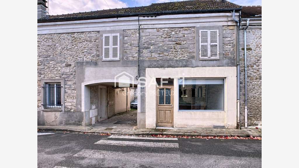 AV local 37m² empl stratégique à Soisy-sur-École