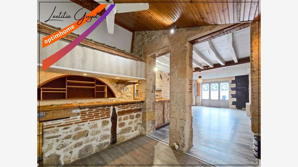À vendre ensemble commercial 136m² à Souvigny