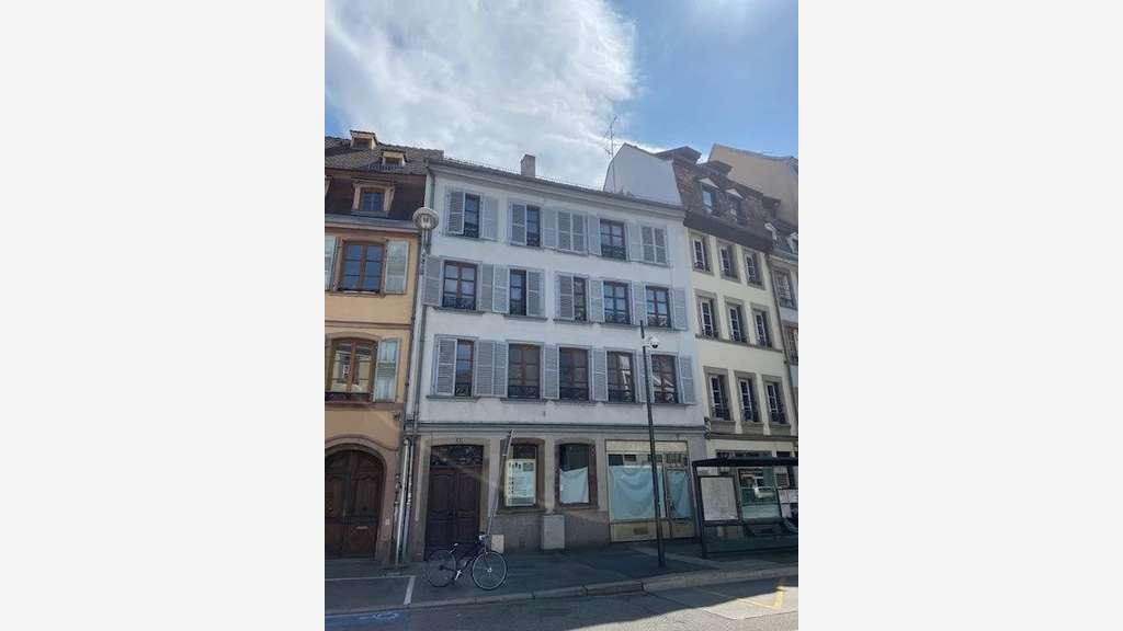 Vente murs libres 78m² à Strasbourg Rue Finkwiller
