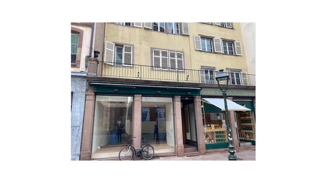 Murs 25m² à vendre empl N°1 Strasbourg Cathédrale
