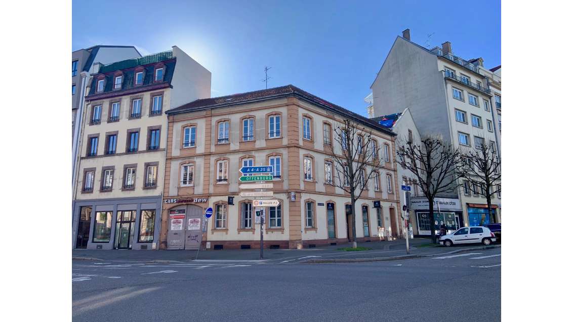 AV local commercial de 400m² à Strasbourg Haguenau