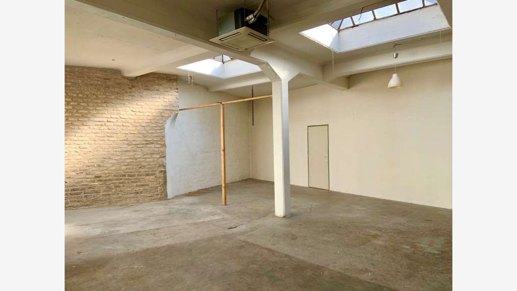 AV local commercial de 400m² à Strasbourg Haguenau