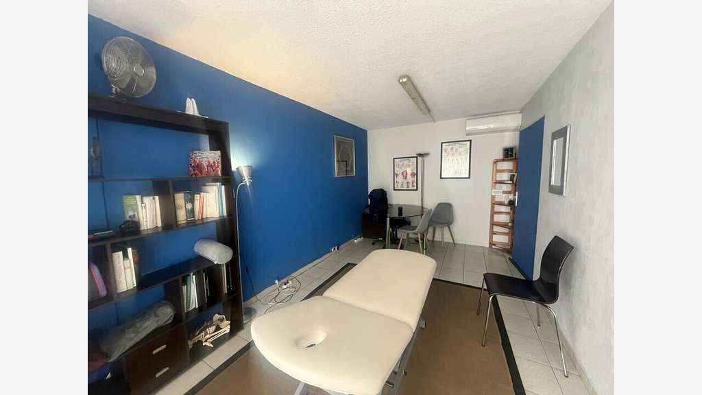 TARASCON - LOCAL COMMERCIAL à vendre