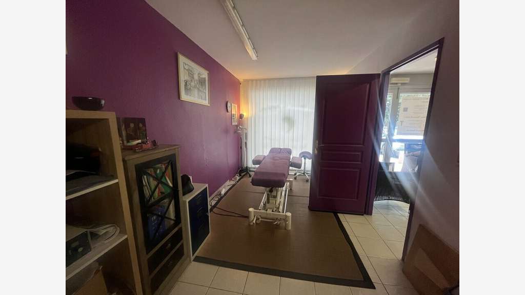 TARASCON - LOCAL COMMERCIAL à vendre