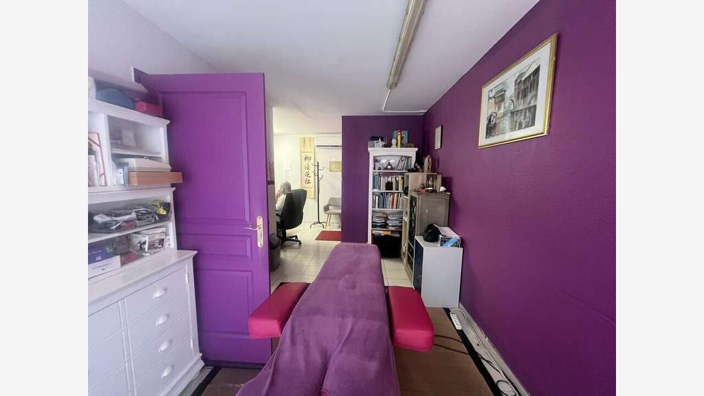 TARASCON - LOCAL COMMERCIAL à vendre