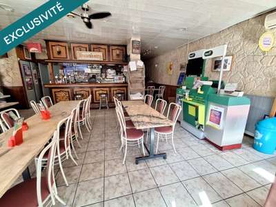 Immeuble de rapport avec bar PMU à Terrasson