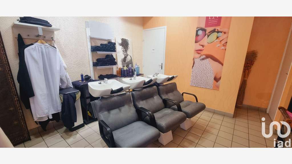 Vente murs commerciaux 176m² à Tessy-Bocage