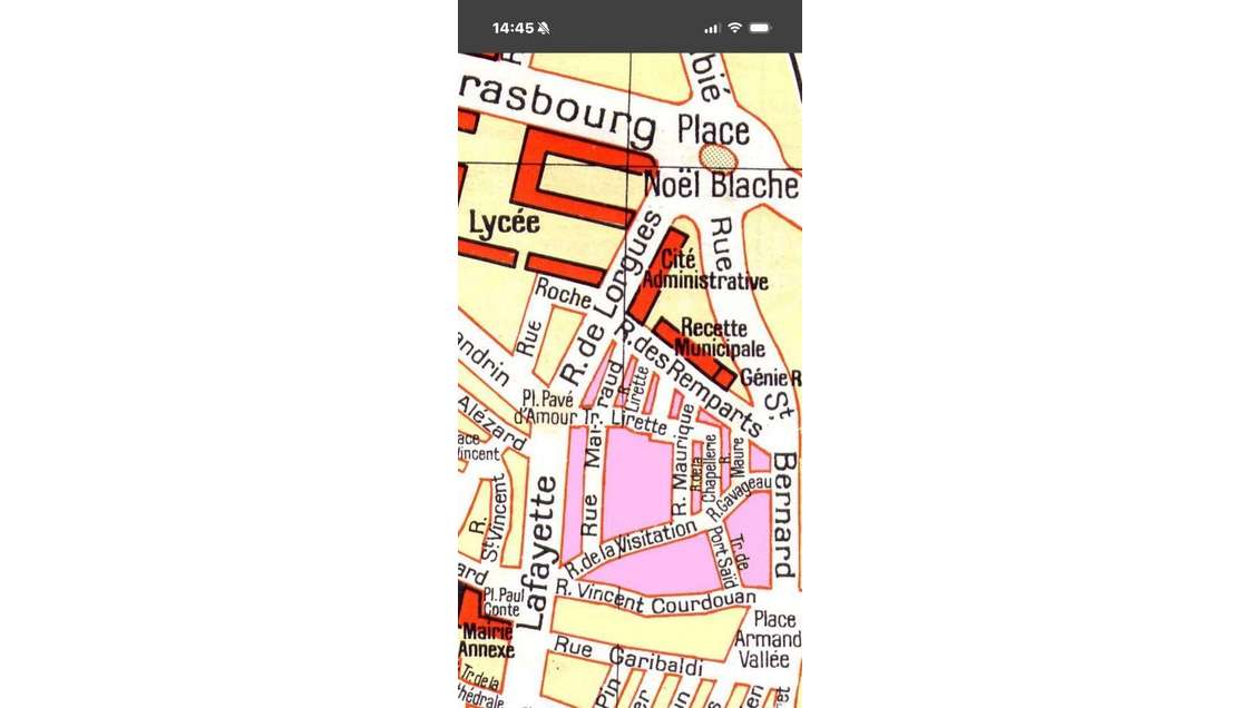 Vente local 70m² avec vitrines à Toulon centre