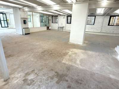 Vente local commercial de 420m² prox centre Toulon