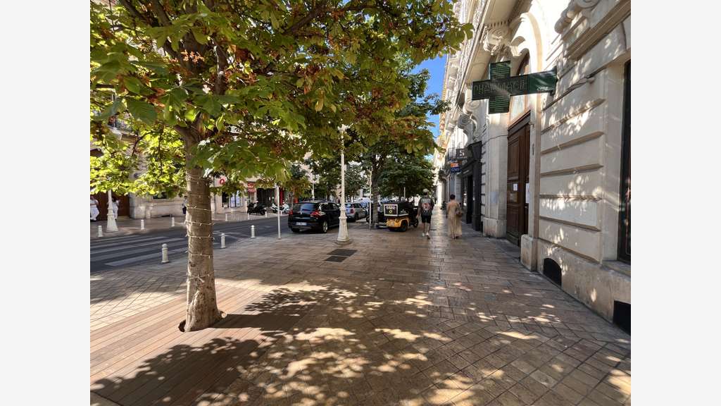 Vente local commercial 145m² à Toulon hyper centre