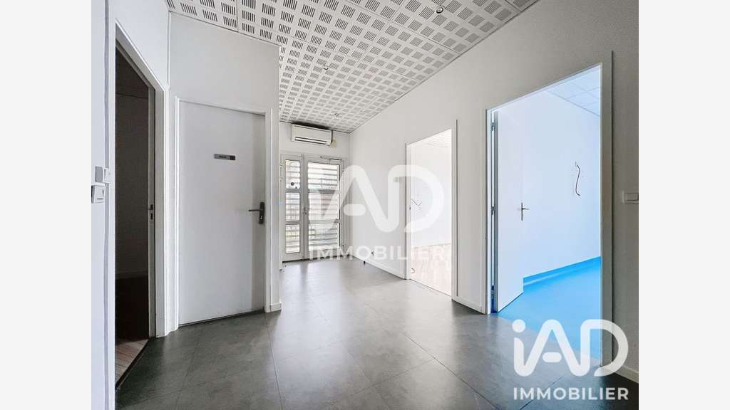 Vente local professionnel 80m² à Tournan-en-Brie