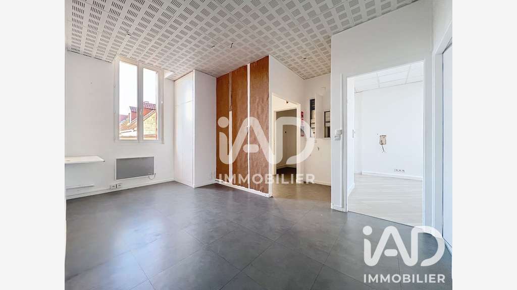 Vente local professionnel 80m² à Tournan-en-Brie