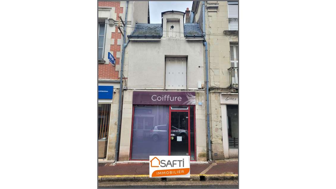 Vente immeuble de 67m² au centre de Descartes