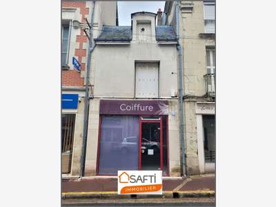 Vente immeuble de 67m² au centre de Descartes