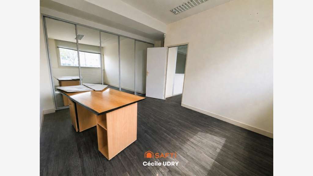 Vente local commercial 90m² empl stratégique Tours