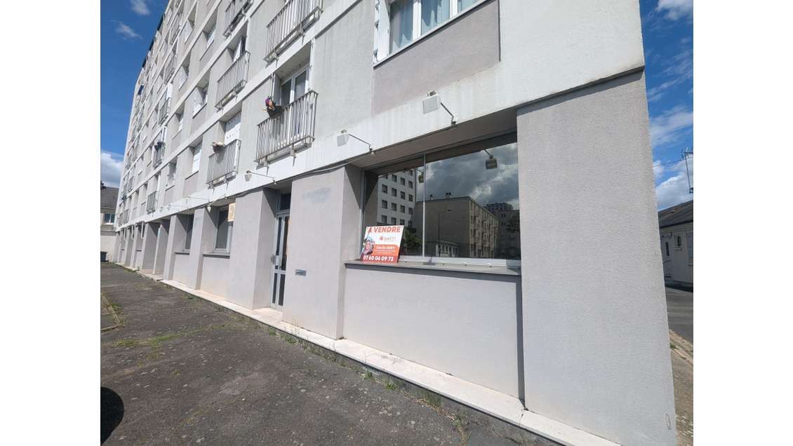 Vente local commercial 90m² empl stratégique Tours