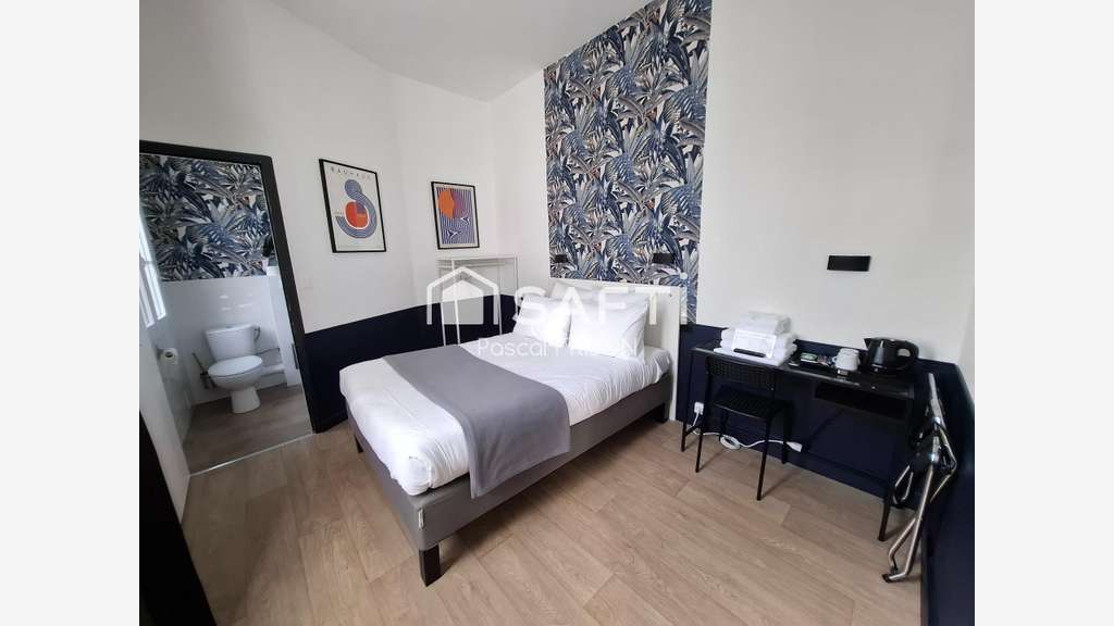 Immeuble de 12 pièces 196m² à Tours centre