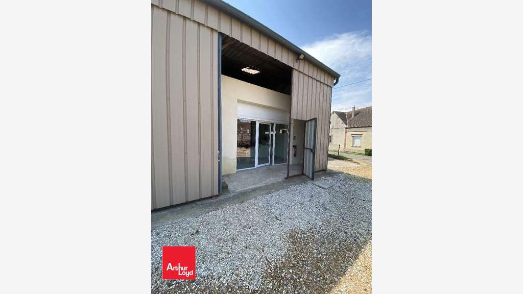 AV bâtiment d'activité à Tremblay-les-Villages