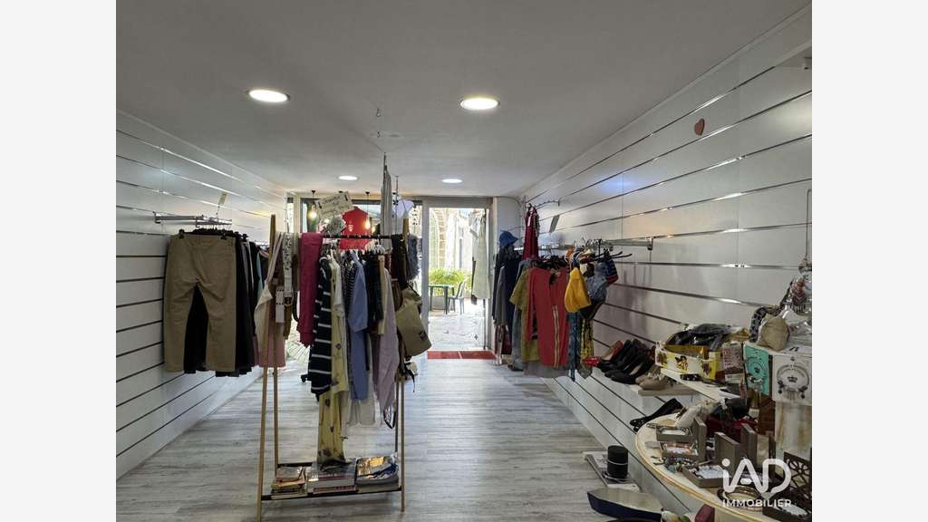 Vente Murs commerciaux libres 51m² à Trets
