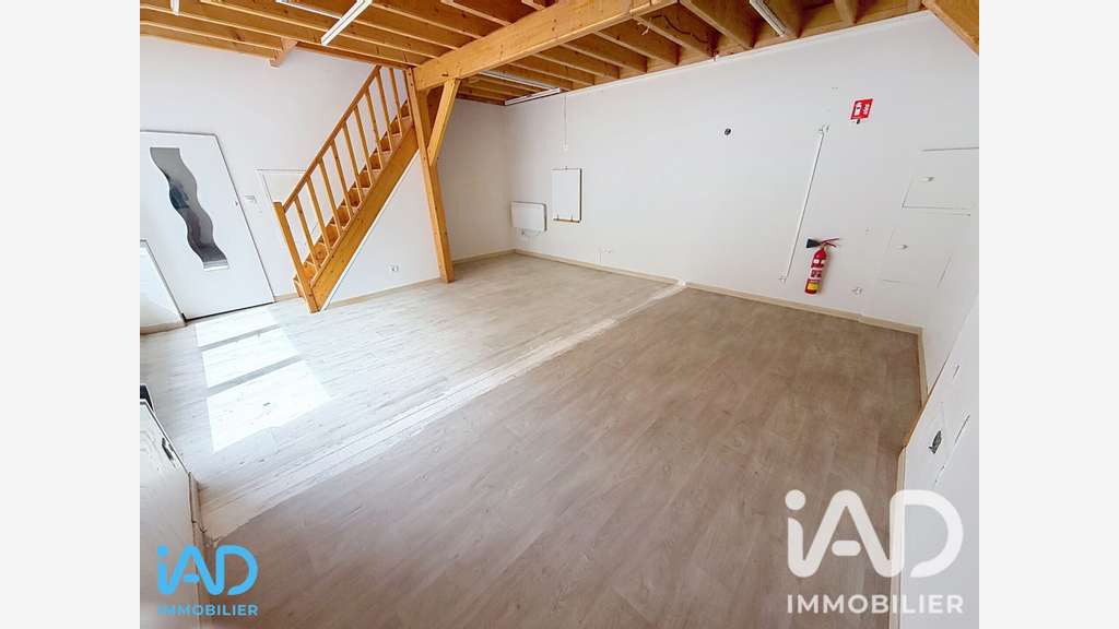 Vente local commercial 63m² avec vitrine à Troyes