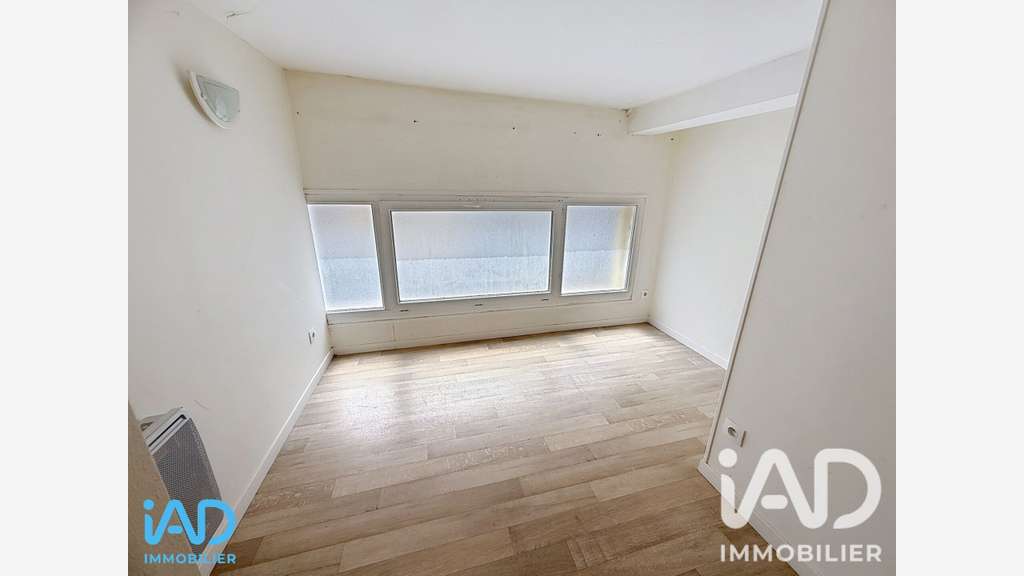 Vente local commercial 63m² avec vitrine à Troyes