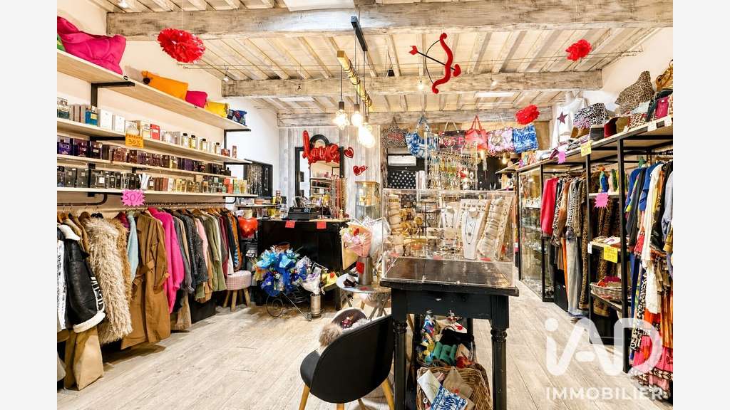 Local commercial à Uzès