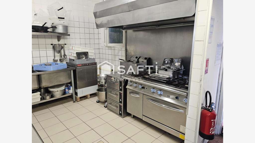 Vente murs commerciaux 160m² sur 2 niveaux Vaires