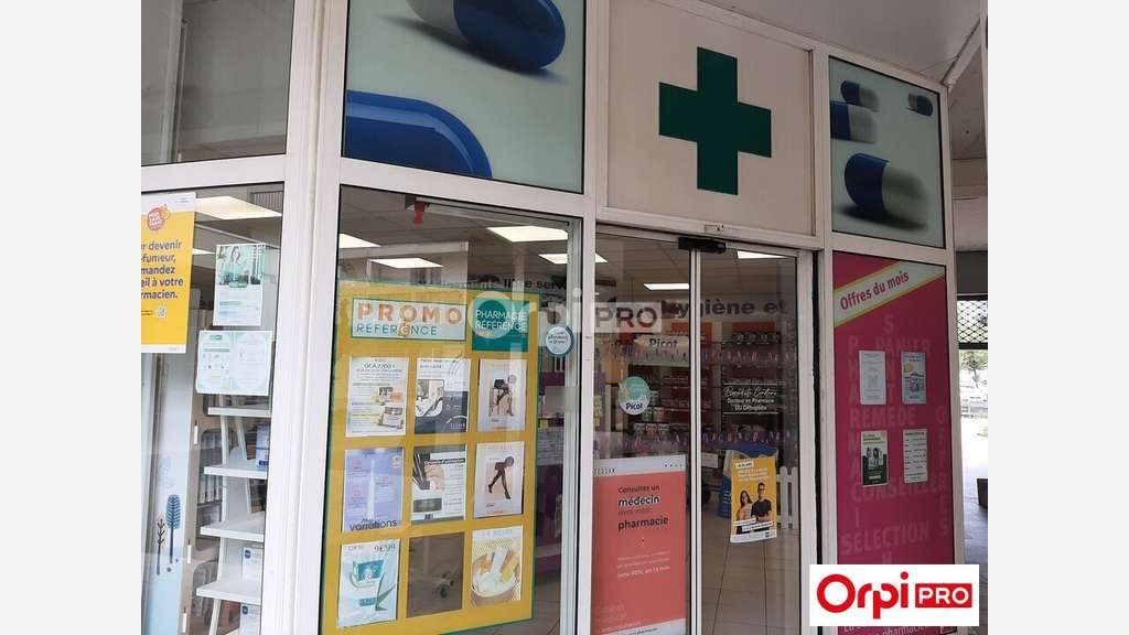 Vente entrepôt 130m² à Bourg de Péage