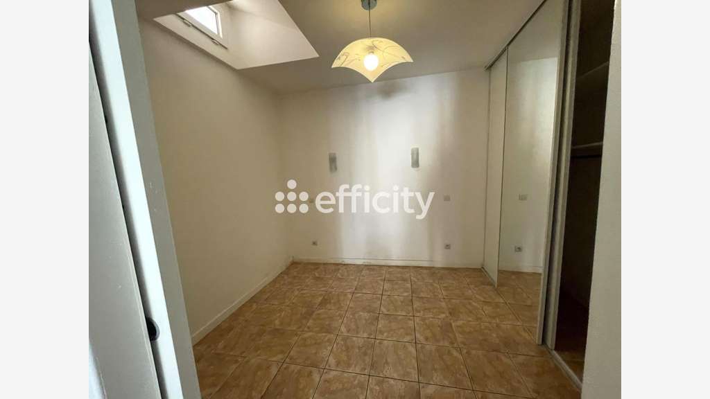 Vente local comm 36m² Valras-Plage empl N°1