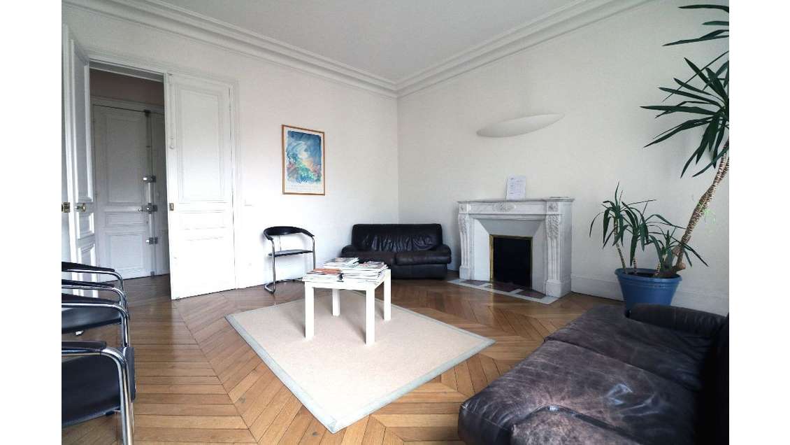 Vente bureaux 105m² empl N°1 à Versailles centre