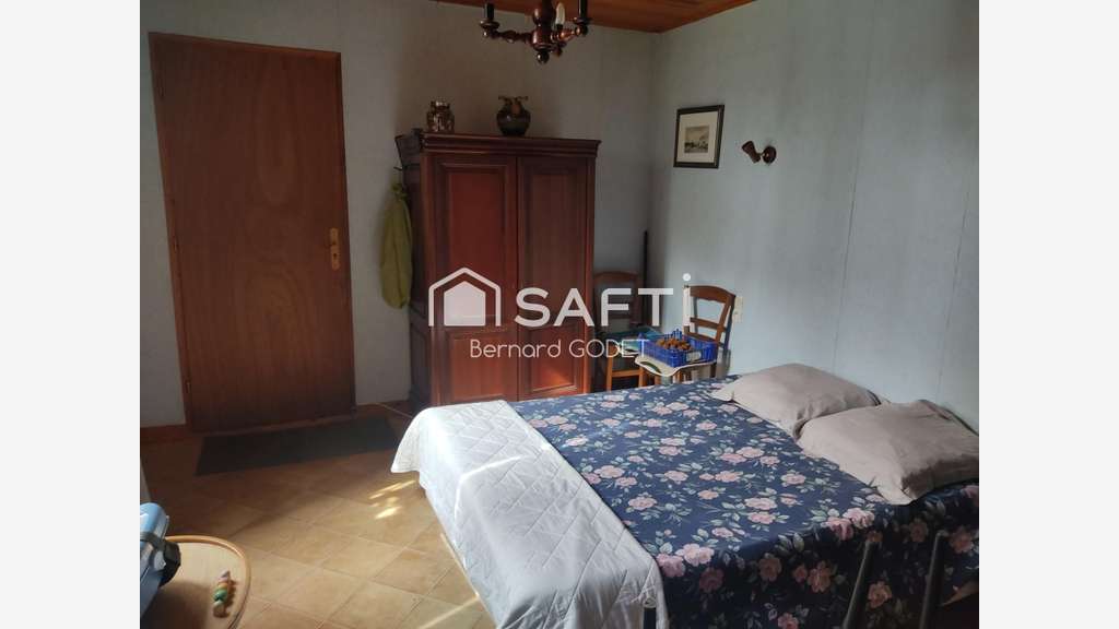 Propriété de caractère au cœur d’un village de cha