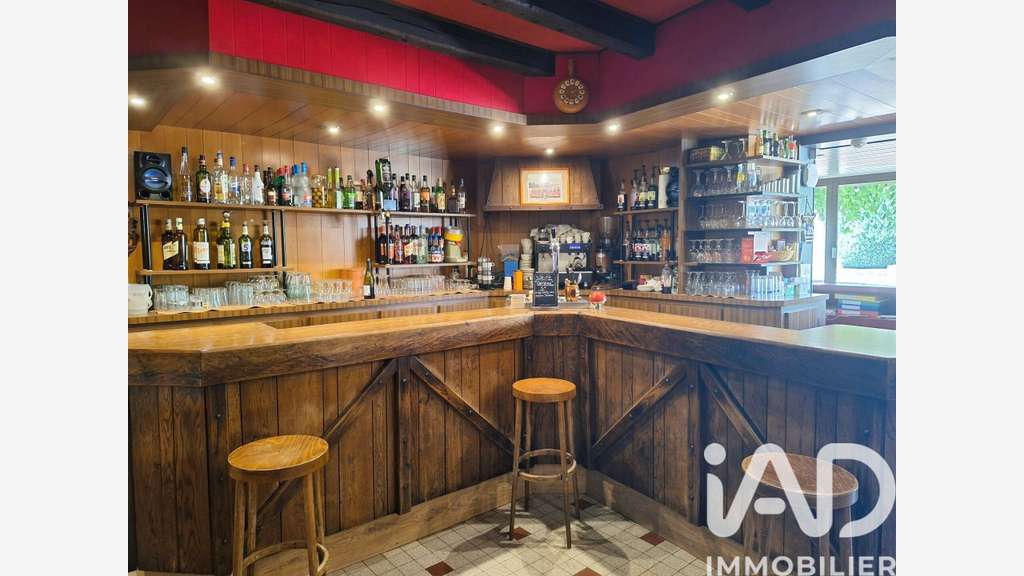 Vente ensemble immo de 600m² à Vezels-Roussy