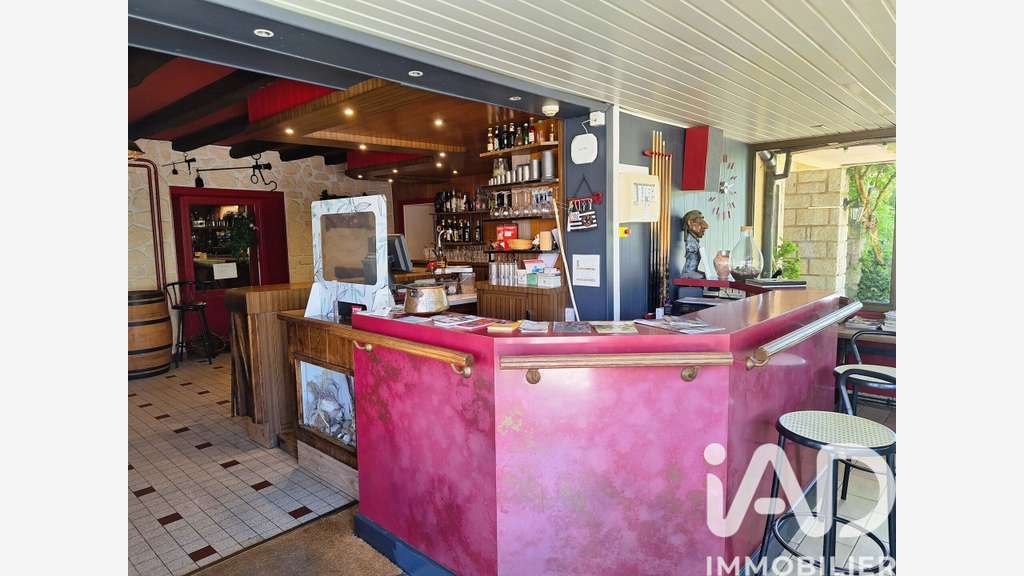 Vente ensemble immo de 600m² à Vezels-Roussy