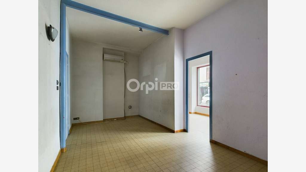 LOCAL COMMERCIAL à vendre dans le 38