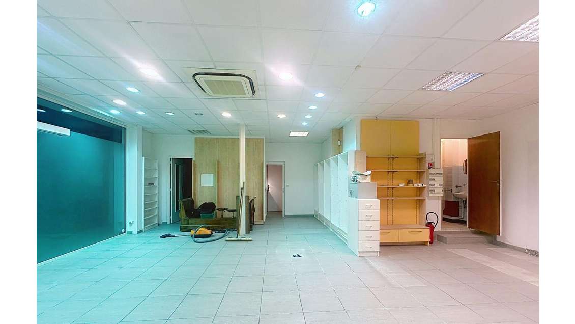 Vente local commercial 70m² à Villeneuve-de-Marsan