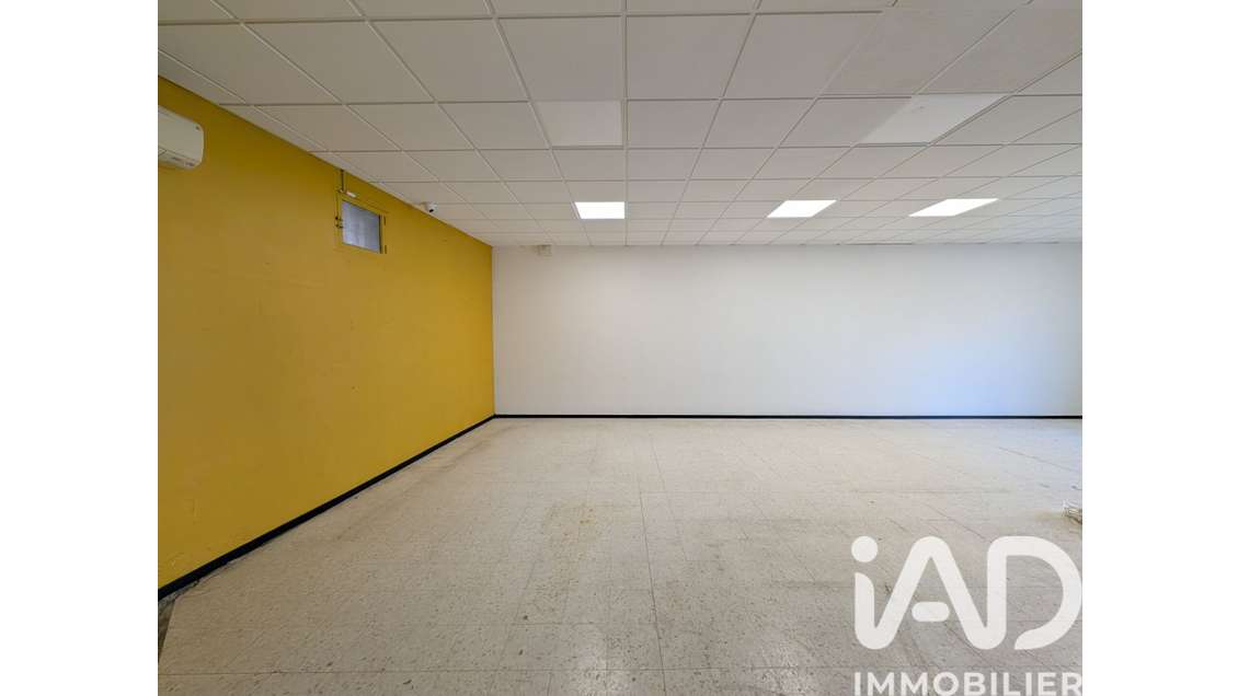 Local commercial 80m² RDC à Villeneuve-Lès-Béziers
