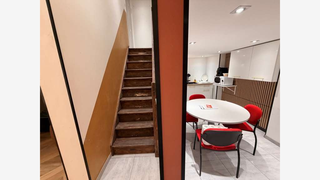 Murs local 89m² à vendre à Villeurbanne rue Dedieu