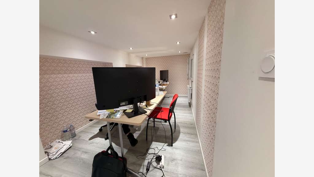 Murs local 89m² à vendre à Villeurbanne rue Dedieu
