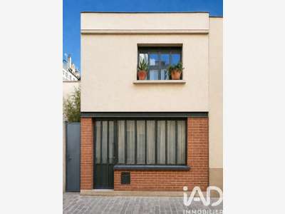 Vente local atypique 150m² à Vincennes