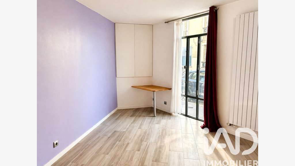 Vente local atypique 150m² à Vincennes