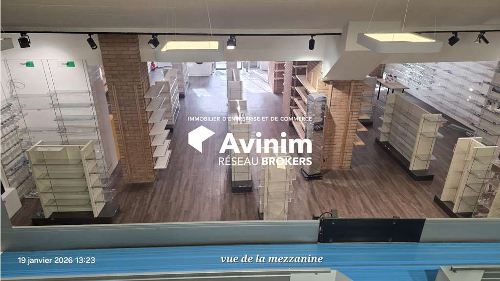 Local commercial 408,49m² à vendre à Voiron