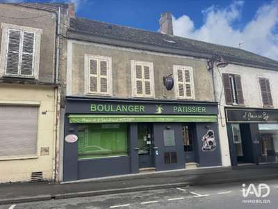 Vente murs commerciaux avec logement à Voulx