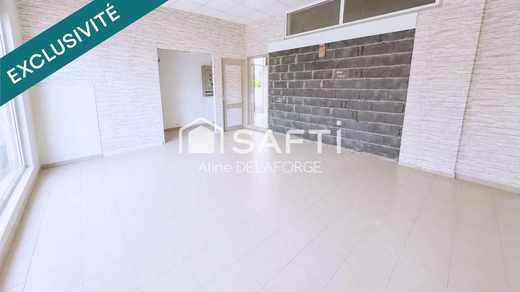 A vendre bâtiment commercial de 270m² à Wanquetin