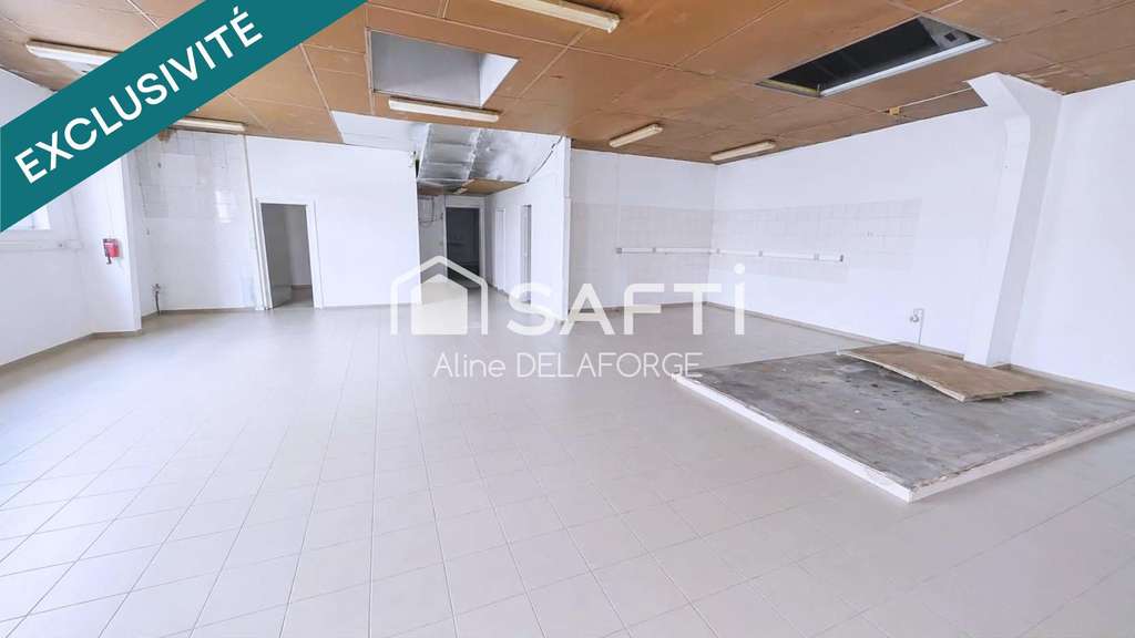 A vendre bâtiment commercial de 270m² à Wanquetin