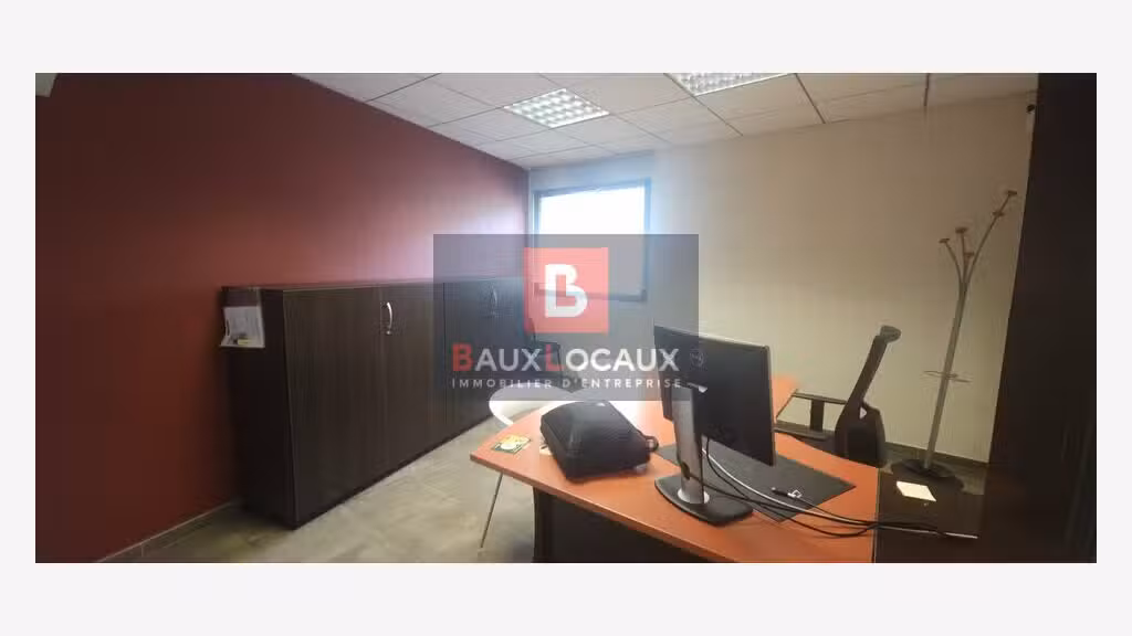 Local commercial 165m² à vendre à Carpentras 