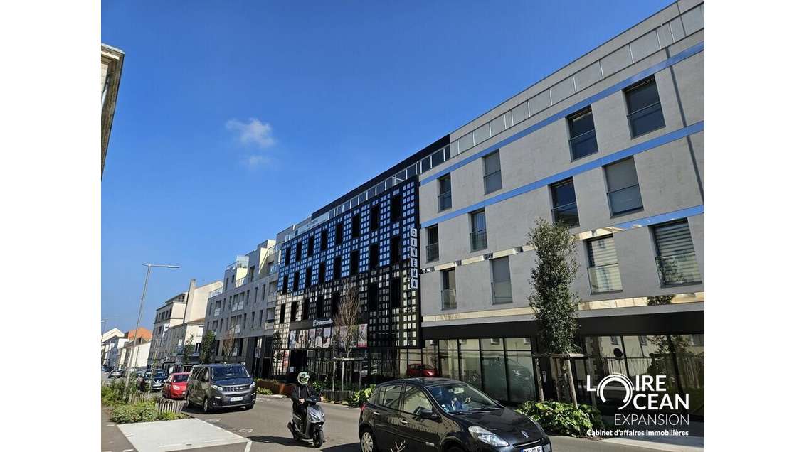 Vente local emplacement stratégique Carré Napoléon