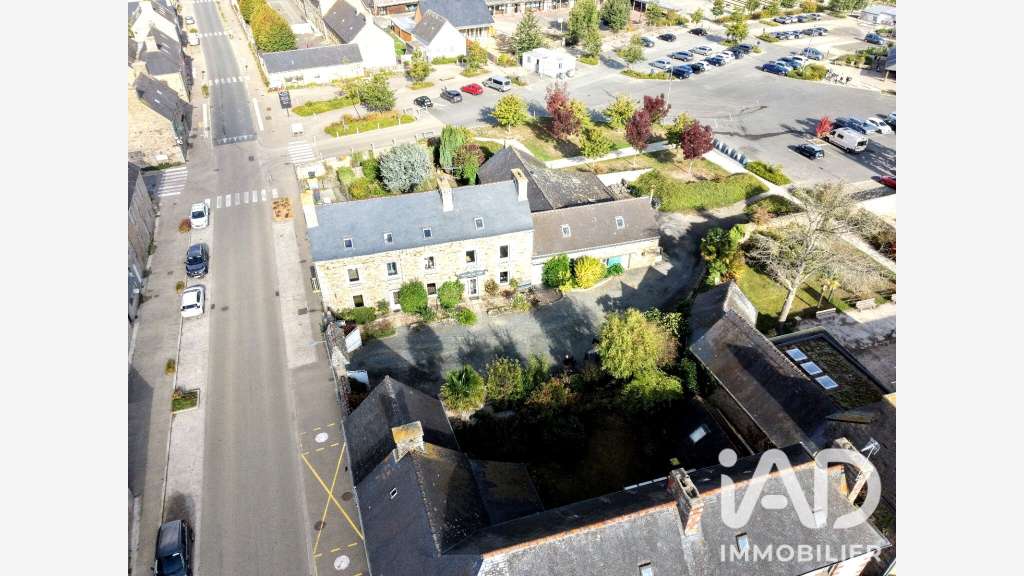 Vente murs commerciaux 395m² à Cavan 